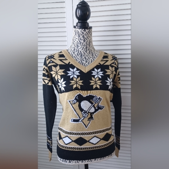 NHL Sweaters - Pittsburg Penguins NHL Small Winter Christmas Holiday Sweater